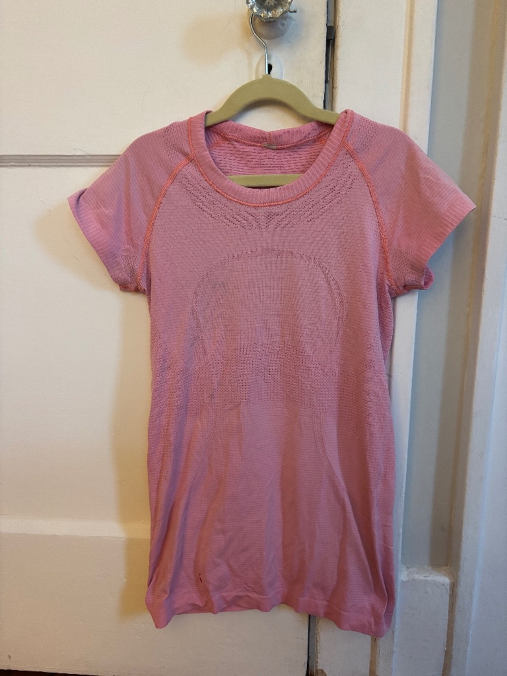 Lululemon Swiftly Tech Short-Sleeve Shirt 2.0 Hip Length Size 4